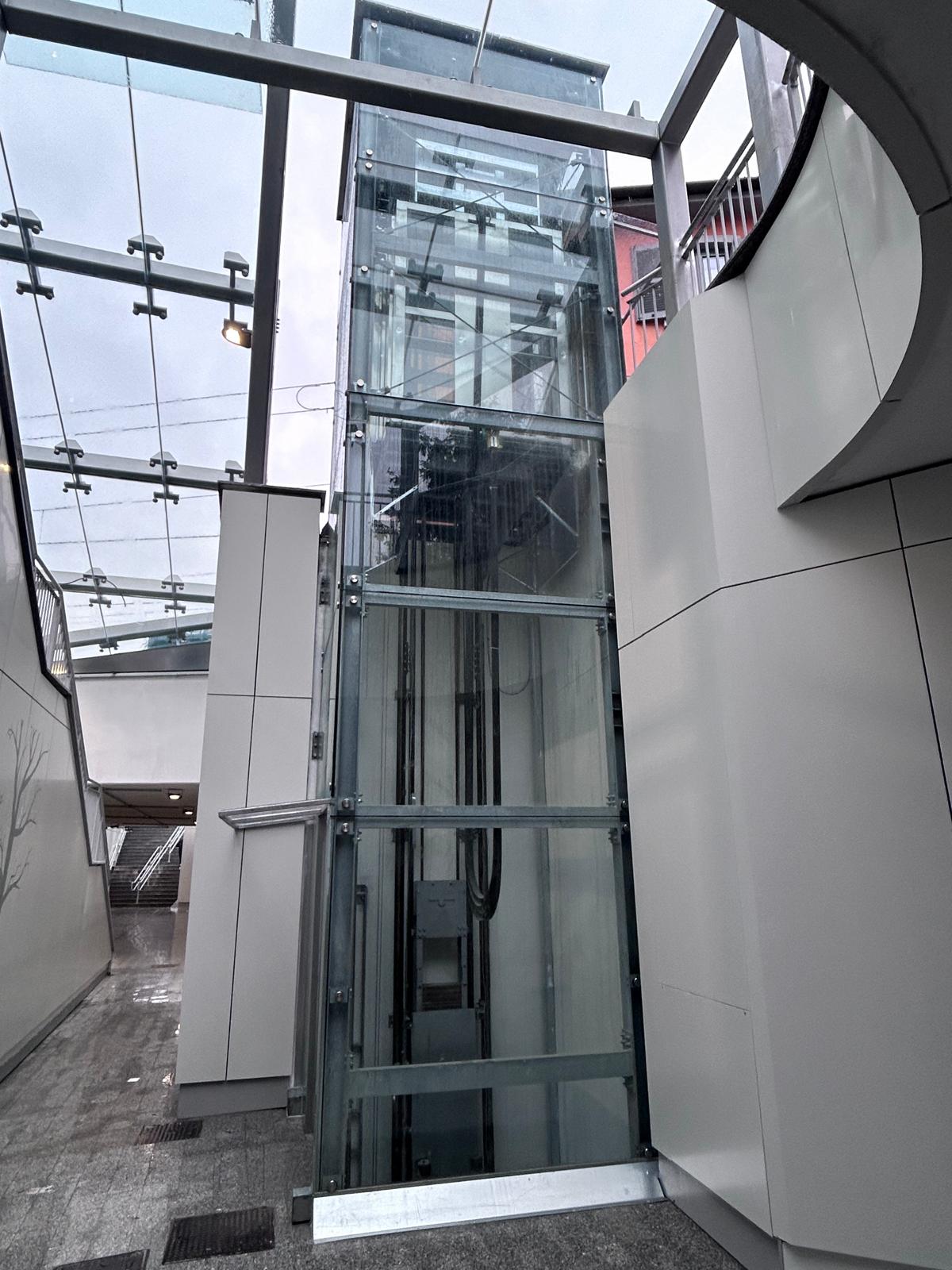 Installazione esterna ascensore